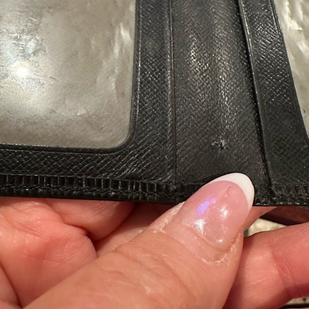 LOUIS VUITTON EPI BLACK BUSINESS CARD HOLDER - Picture 9 of 11